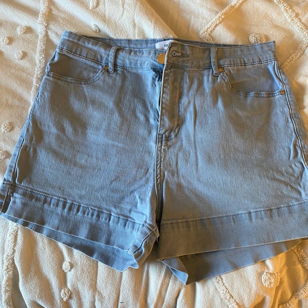 Light denim shorts